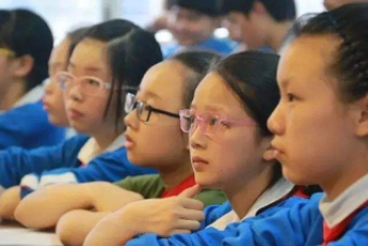 青少年近視