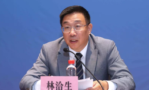 教育部介紹近視防控實(shí)施方案政策亮點(diǎn)、重大部署和貫徹落實(shí)情況