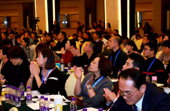 教育部體衛(wèi)藝司樊澤民處長(zhǎng)：“眾志成城，堅(jiān)決保衛(wèi)中華民族光明的未來(lái)”