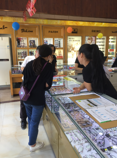 【開眼鏡店分享】頂級眼鏡店銷售：顧客還價，一句話搞定?。?！