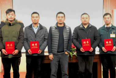 萬(wàn)新光學(xué)攜手浙江大學(xué)，共同成立膜層優(yōu)化委員會(huì)