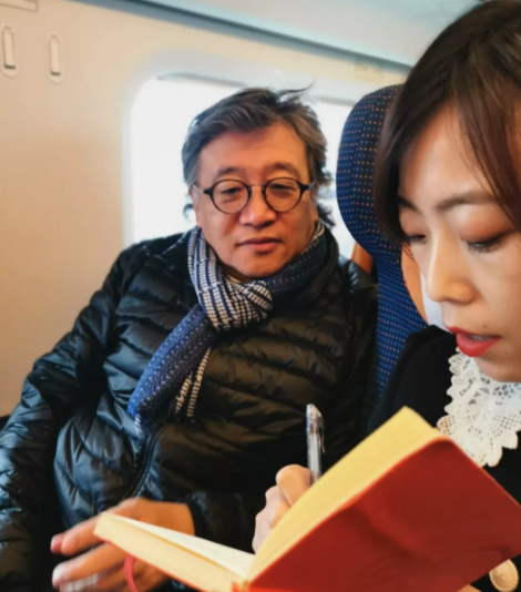 全國政協(xié)委員何偉：限制中小學(xué)生課堂PPT課件使用時(shí)長，為孩子眼睛減負(fù)