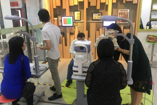深圳視普泰第六屆驗光定配培訓班順利畢業(yè)