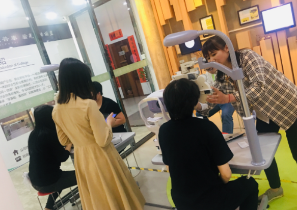 深圳視普泰第六屆驗光定配培訓(xùn)班順利畢業(yè)