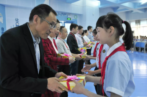 科學防控兒童青少年近視，我們共同努力：四川省預防近視公益廣告片上線