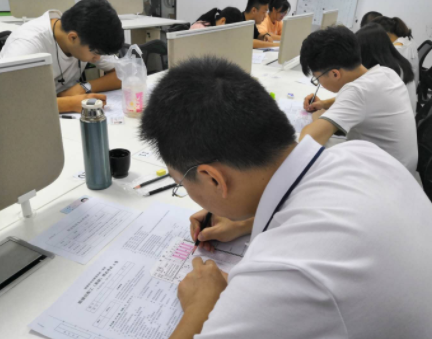 視普泰第七屆驗光定配技能精修考證班順利畢業(yè)！?。? width=