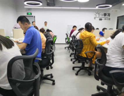 視普泰第七屆驗(yàn)光定配技能精修考證班順利畢業(yè)?。?！