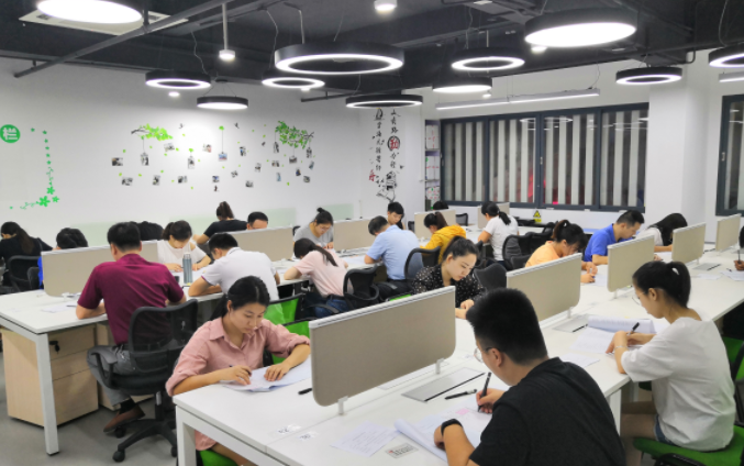 廣州驗(yàn)光師培訓(xùn)及定配工報(bào)考條件及流程