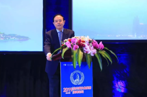 【眼視光盛會】海峽兩岸眼科大咖廈門論劍，2019白內障及角膜病高峰論壇精彩回顧