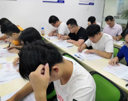 視普泰第八屆驗(yàn)光定配考證培訓(xùn)技能精修班學(xué)員畢業(yè)啦?。?！